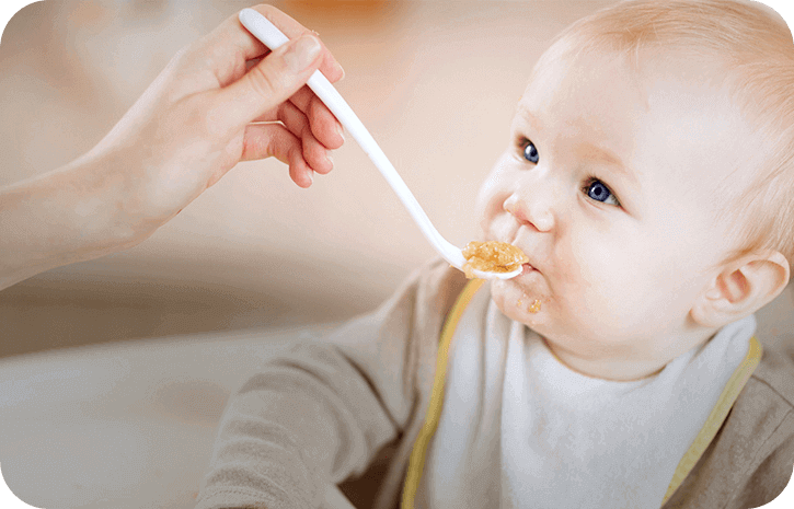 Baby isst Brei | Babyservice