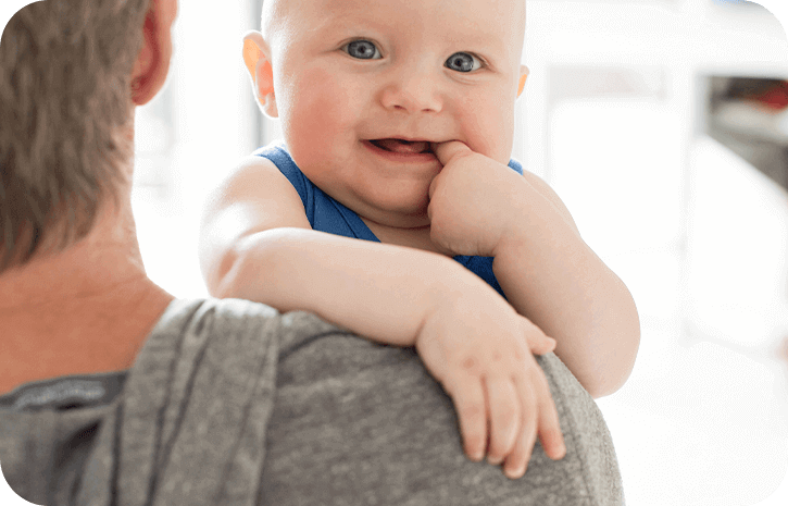 Baby auf dem Arm | Babyservice