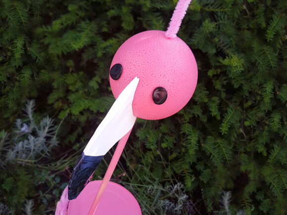 Gartendeko Flamingo selber basteln | Baby&me